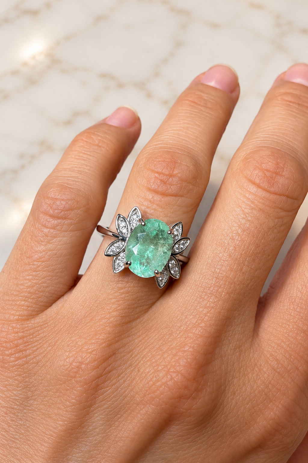 Anillo Esmeralda Oval